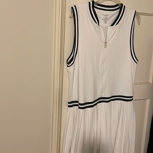 Brand : Varley tennis dress with built in shorts